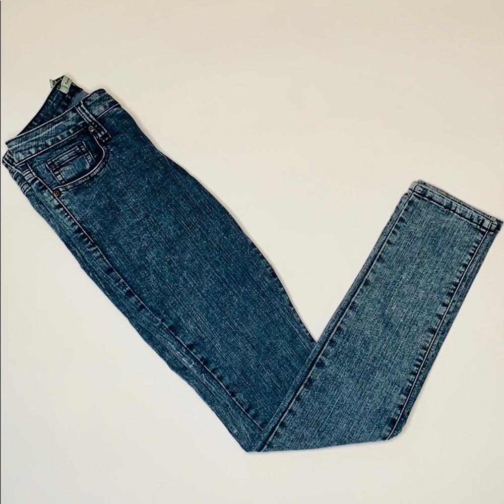Acid wash jeans